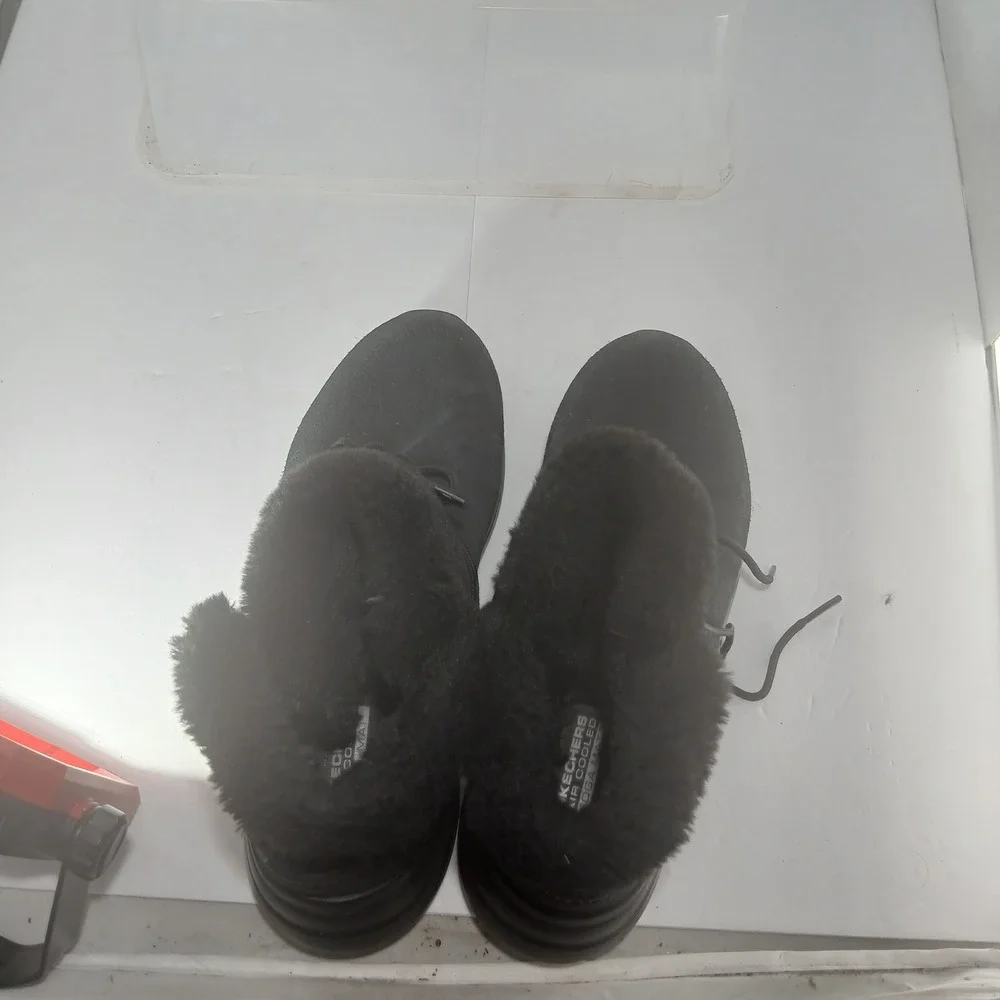Skechers‎ On-the-GO Joy Boots 9 Black Faux Fur Suede Winter Cozy Gorpcore 144271